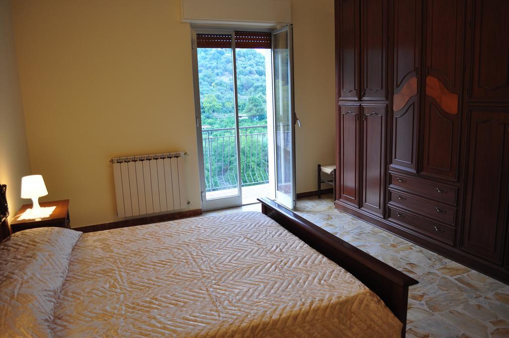 Casa Catena Francavilla di Sicilia Oda fotoğraf